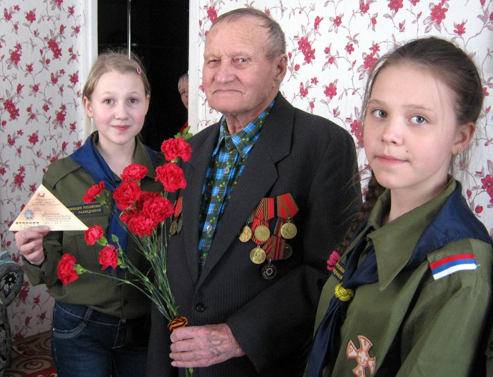 Поздравление ветеранов Великой Отечественной войны в праздник «День Победы»