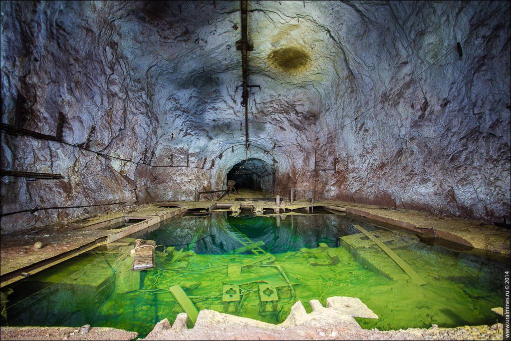 Затопленная шахтная комната