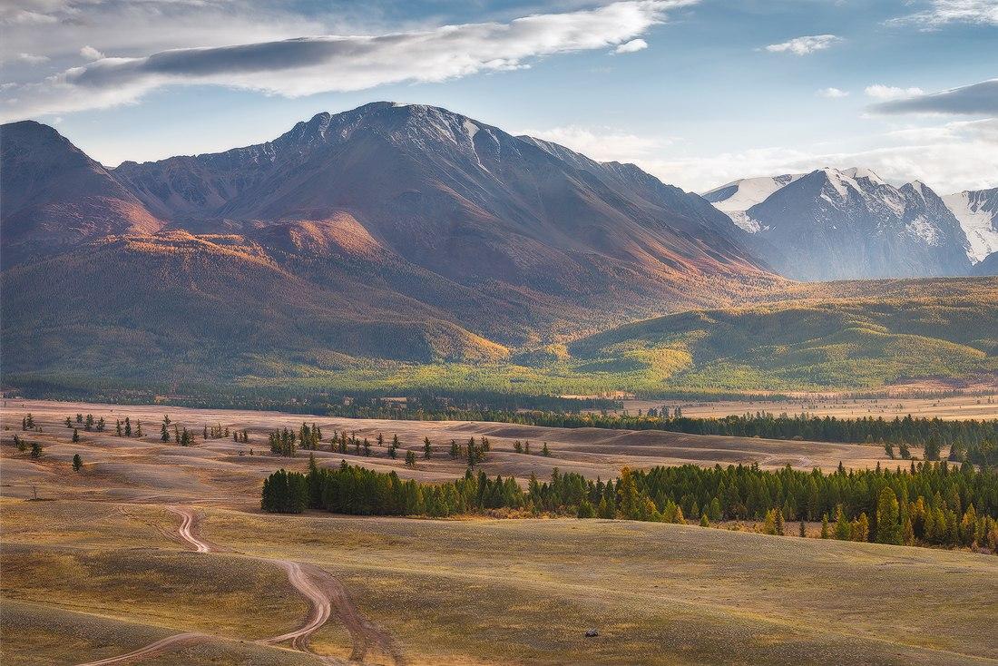 Грандиозные горы Алтая, Россия