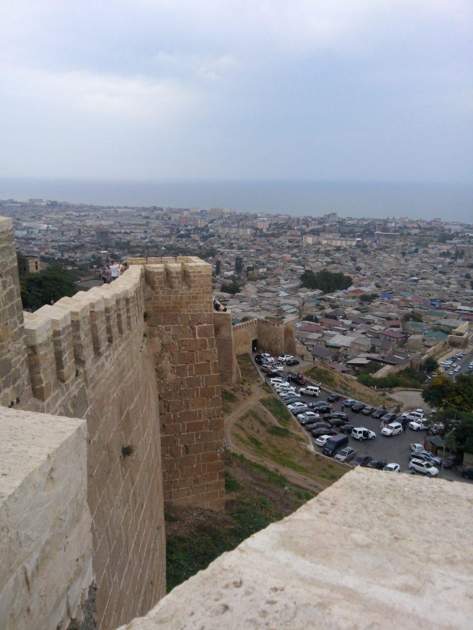 Вид на Дербент с крепости Нарын-кала. Республика Дагестан