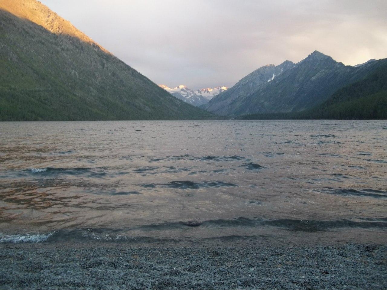 Нижнее мультинское озеро. Республика Алтай