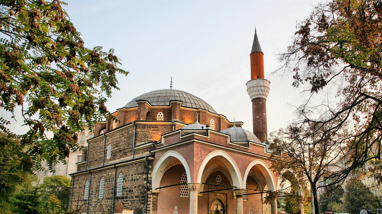 Мечеть Баня-Баши