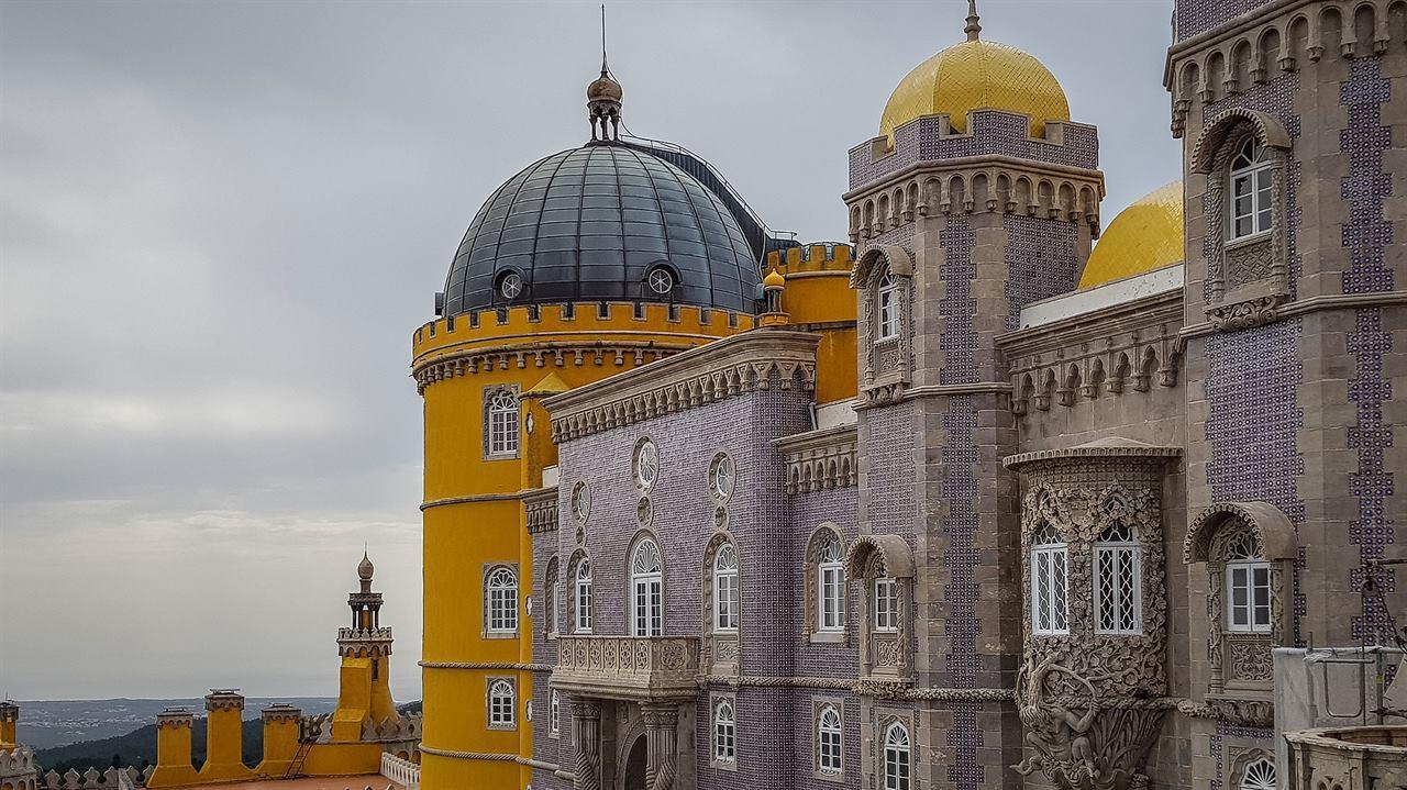 Дворец Пена Португалия
