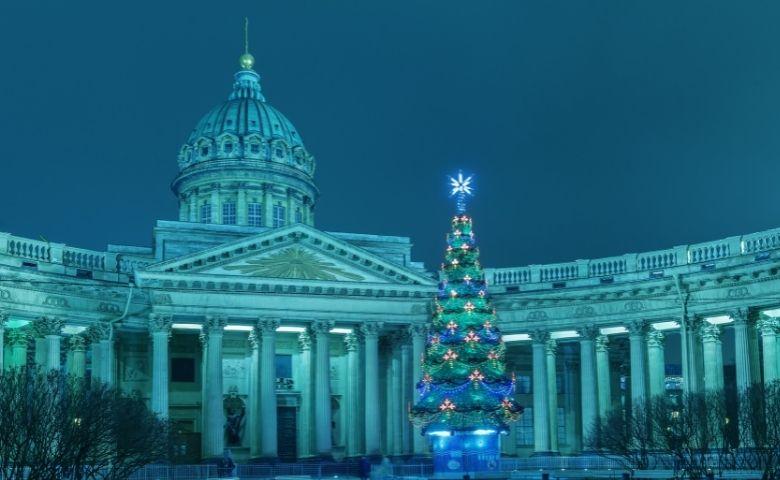 посетить Питер на Рождество