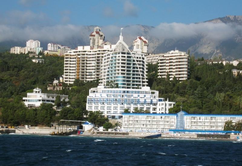 крымские отели с подогреваемыми бассейнами