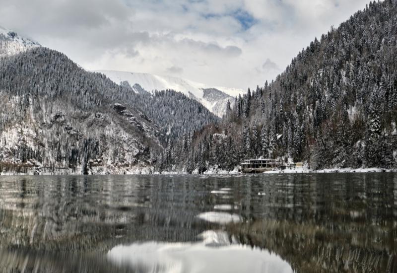 красивые абхазские горы