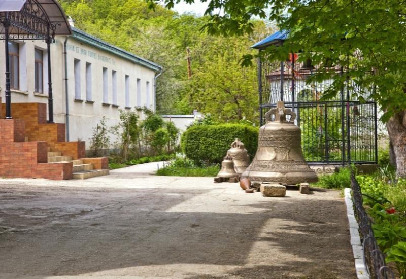 Монастыри Крым