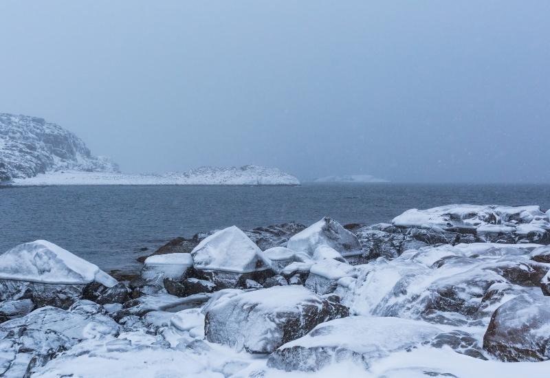 берег баренцева моря зимой