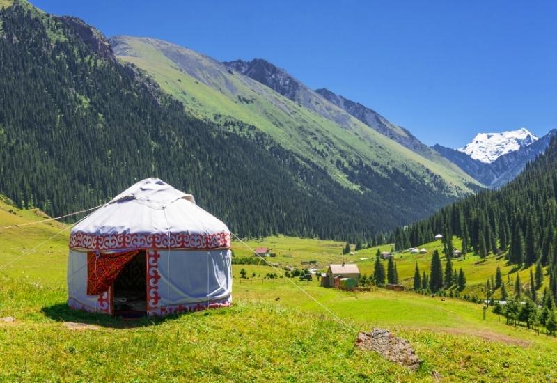 киргизия открытая страна