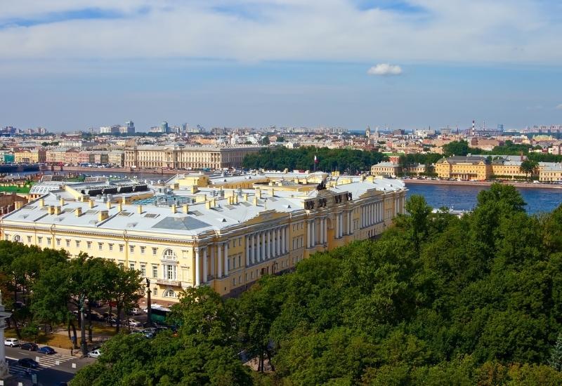 Санкт-Петербург - второй по численности город России