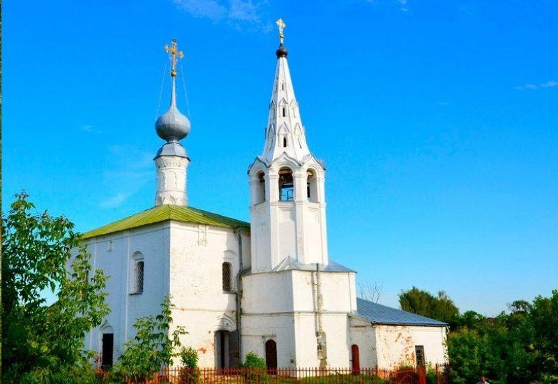 Церковь Косьмы и Дамиана на Яруновой горе в Суздале.