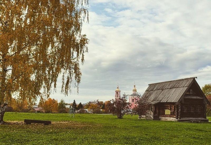Часть композиции музея деревянного зодчества.