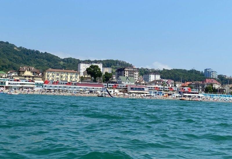 Пляж «Барракуда» в Адлере