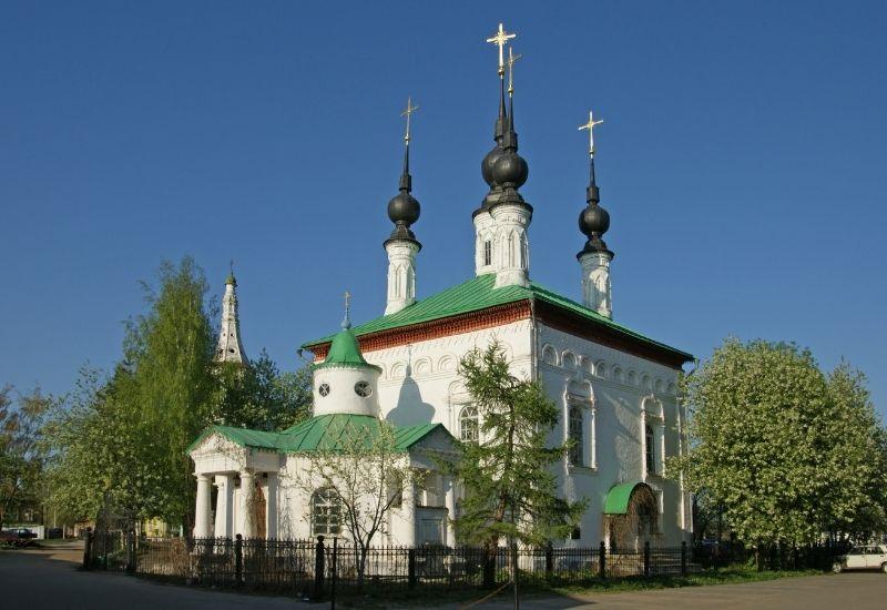 Цареконстантиновская церковь в Суздале.