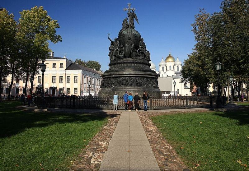 Монумент Тысячелетие России.