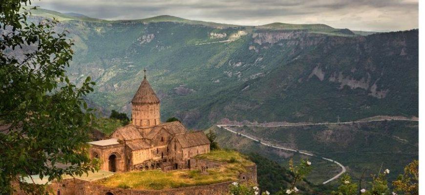Армения для россиян