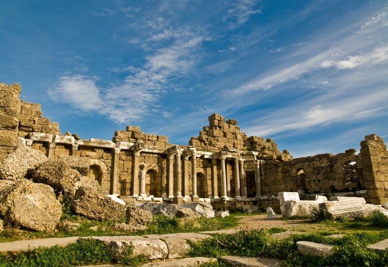 Руины древнего города Селевкия