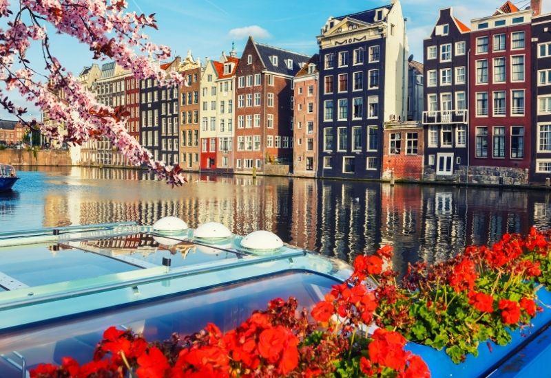 Столица Нидерландов Амстердам