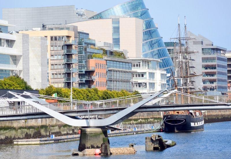 Мост Сэмюэла Беккета в Дублине