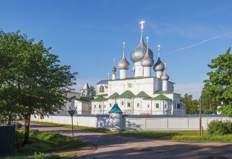 Куда поехать на выходные Углич