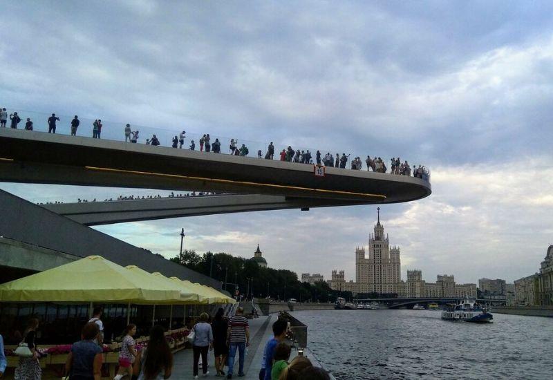 Парящий мост парк Зарядье