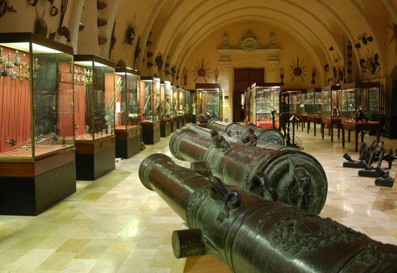 Оружейная палата музей Московский Кремль