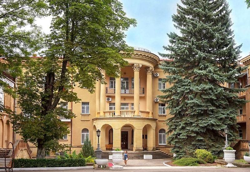 Санаторий Шахтер Ессентуки