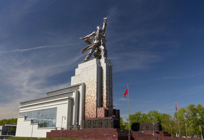ВДНХ статуя Рабочий и колхозница смотровая площадка