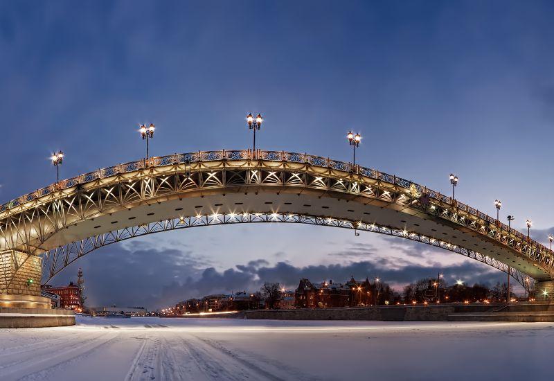 Пешеходный Патриарший мост Москва