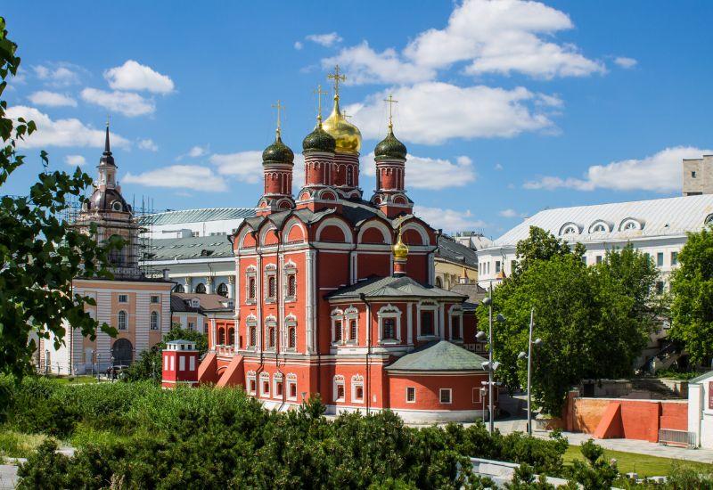 Парк Зарядье Знаменский собор