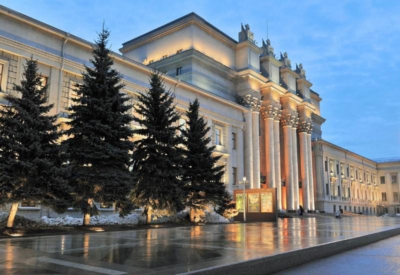 Театр оперы и балета площадь Куйбышева Самара