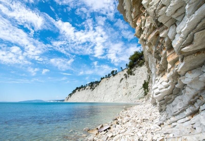 Голубая бездна пляж Краснодарский край