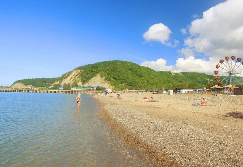 Центральный пляж в Лермонтово Краснодарский край