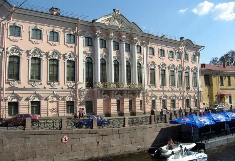 Строгановский дворец
