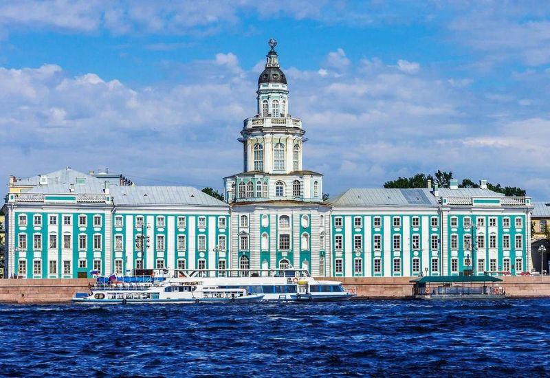 Кунсткамера Санкт-Петербург что посмотреть