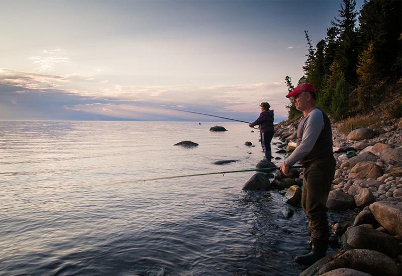 Рыбалка на берегу Байкала