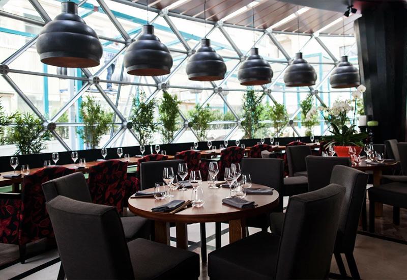 Novikov Restaurant & Bar в отеле Ritz-Carlton