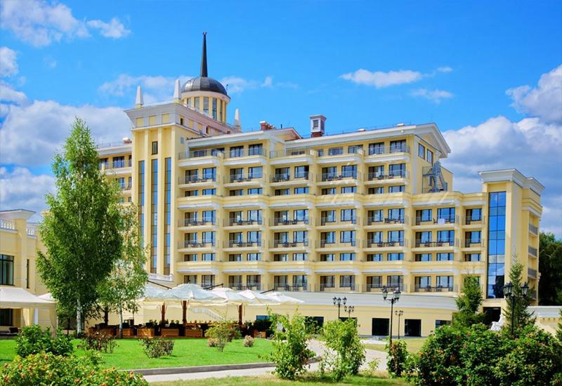 Мистраль Отель и СПА с бассейном в Подмосковье