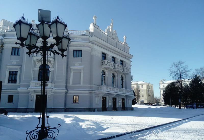 Театр оперы и балета Екатеринбург зима