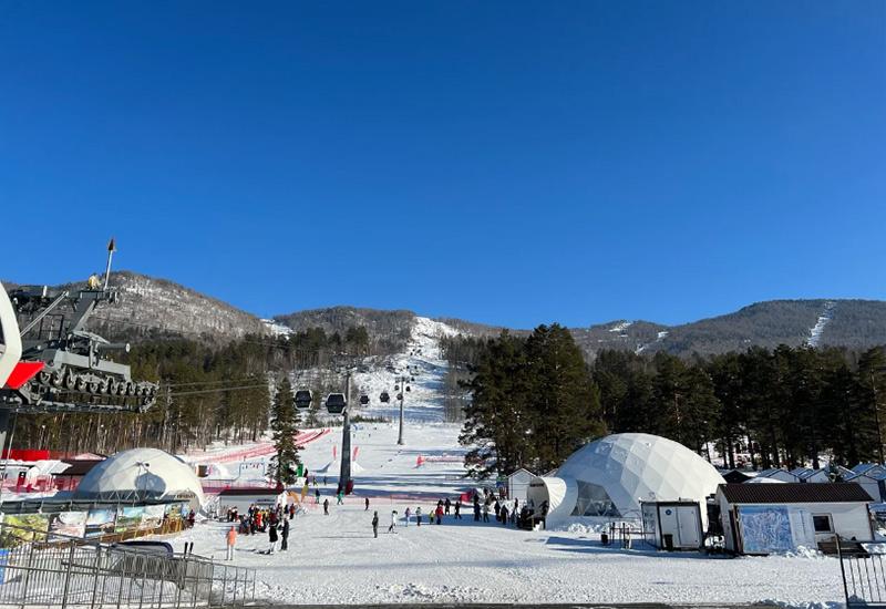Манжерок курорт на Алтае где пкататься на лыжах