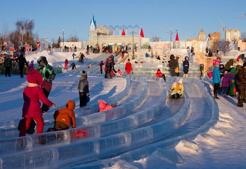 Горки на Михайловской набережной Новосибирск зима